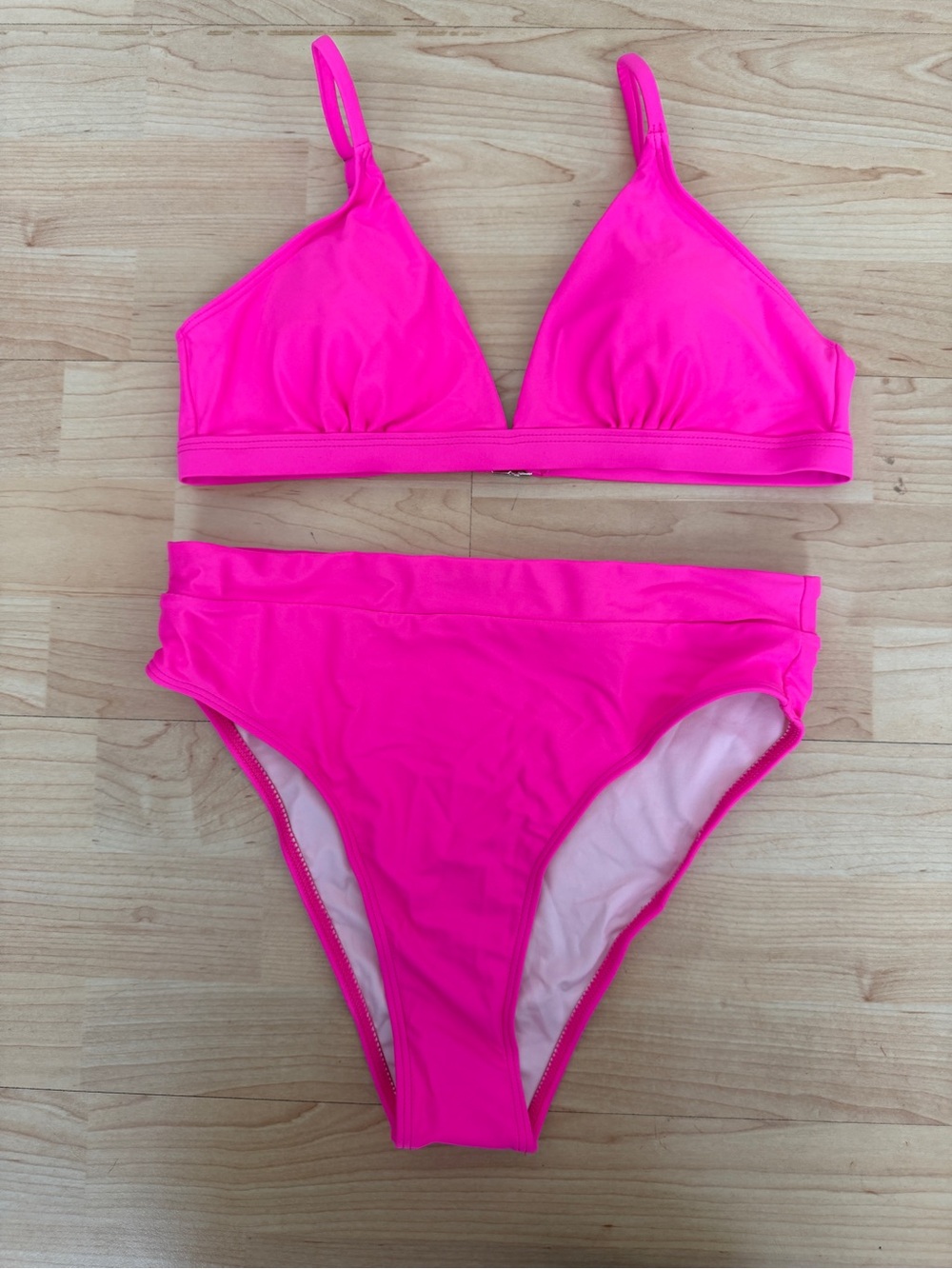 NEW SUUKSESS Neon Pink Triangle Bikini Set SIZE M